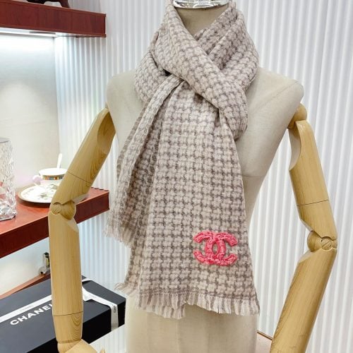 CH scarf
