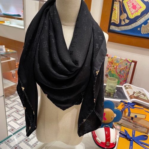 LL scarf