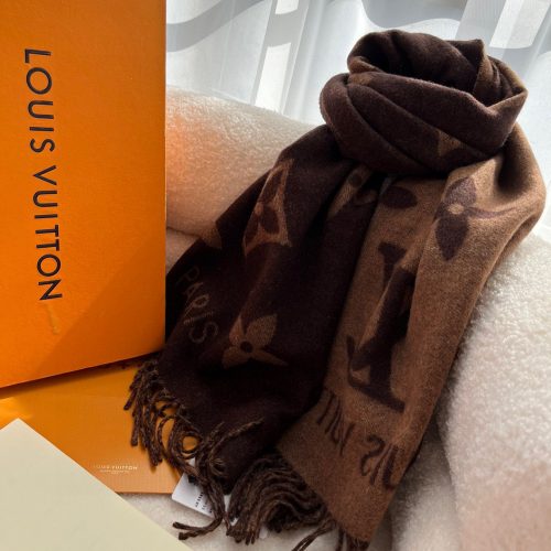 LL scarf