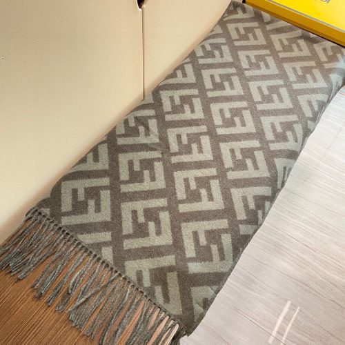 FF scarf