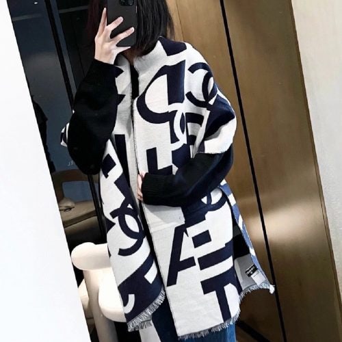 CH scarf