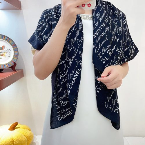 CH scarf