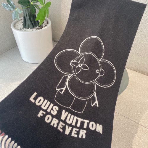 LL scarf