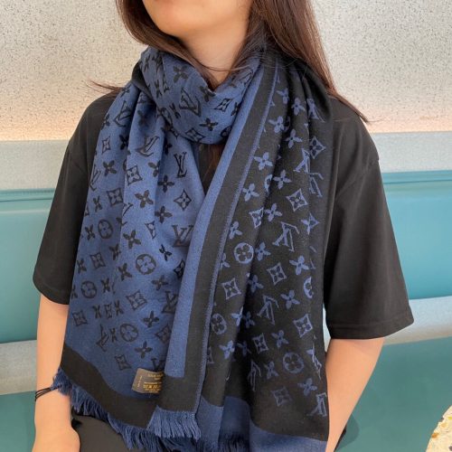 LL scarf