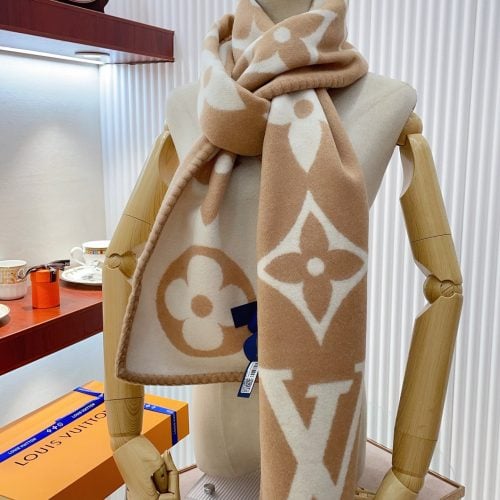 LL scarf