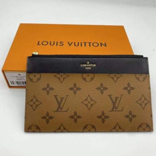Fashionable leather bag for women