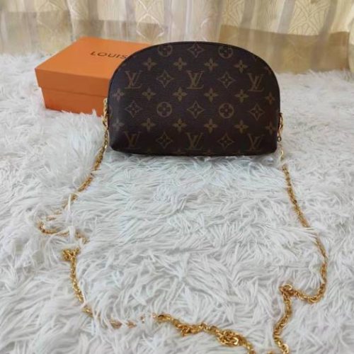 Fashionable leather bag for women