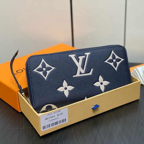 Clemence zippered wallet