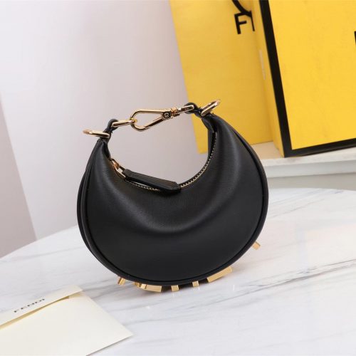 Fashionable leather bag for women