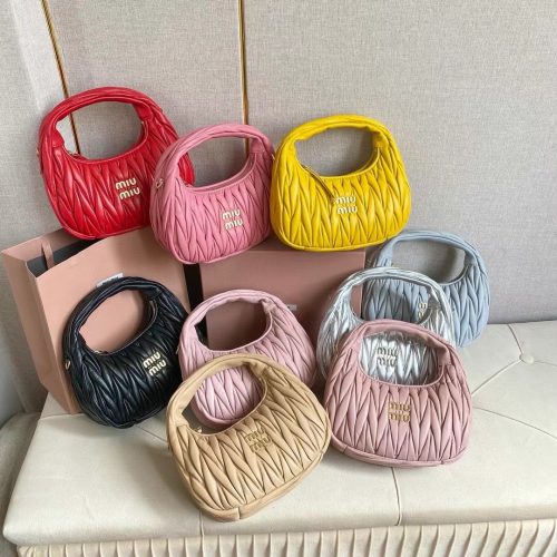 The new Mi Wander handbag