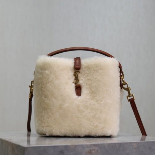 LE 37_ Mini Bucket Bag