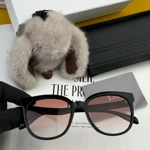 eyeglasses