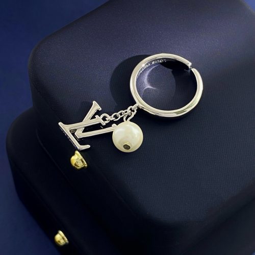 LL Ring