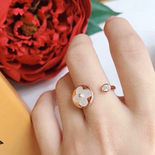 LL Ring