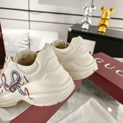 GG shoes