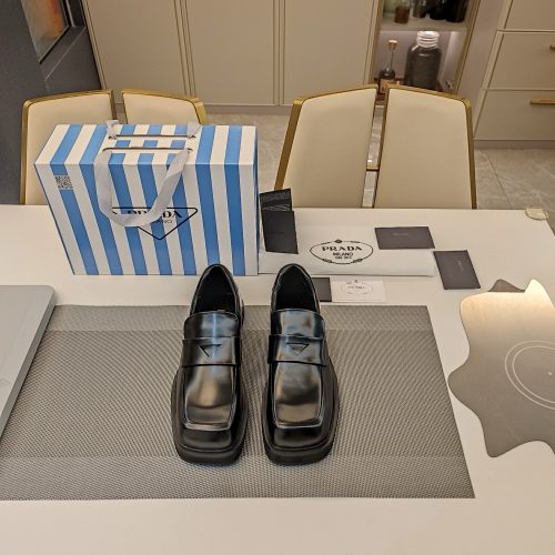 P Shoes