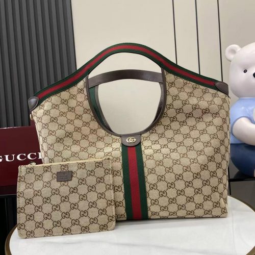 1​The GG series makes its debut in Florence